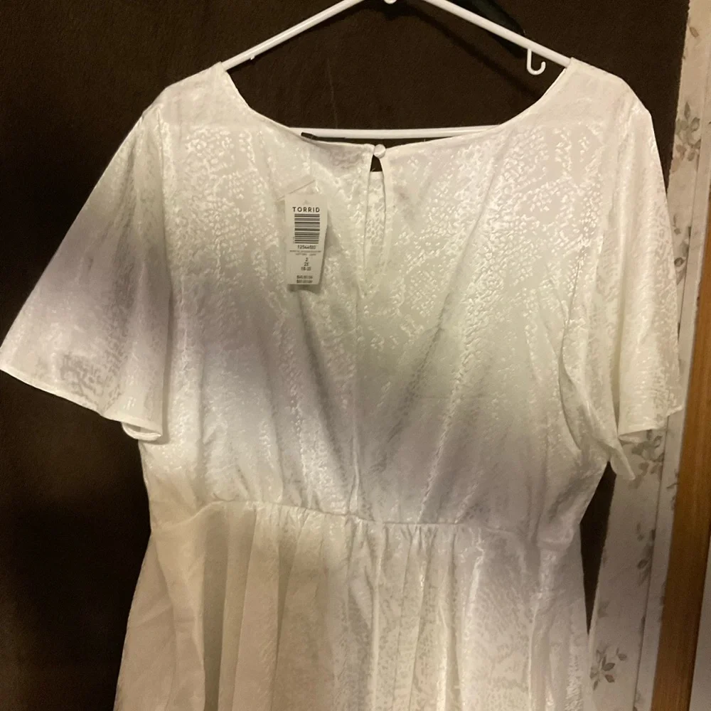 Torrid blouse - Picture 2 of 3